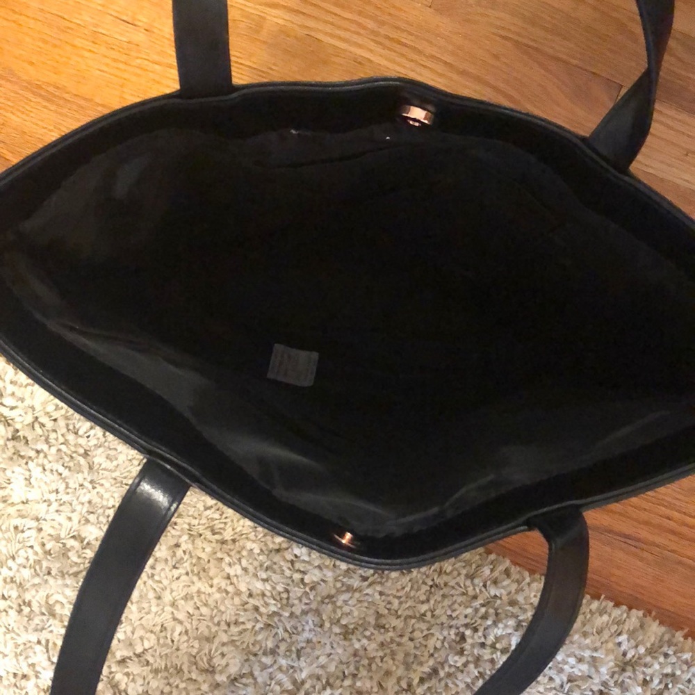 ◾️VS Black Bag - Picture 4 of 6